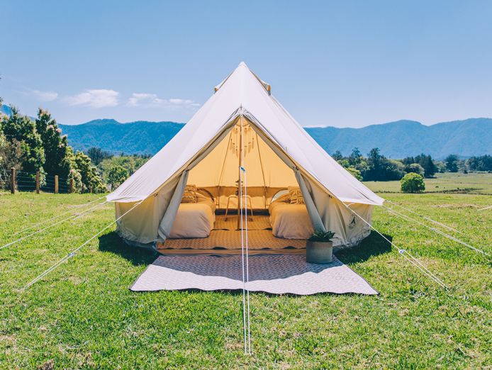 mobile-glamping-wedding-event-hire-online-retail-business-5