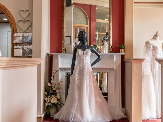 iconic-tasmanian-bridal-evening-wear-business-1