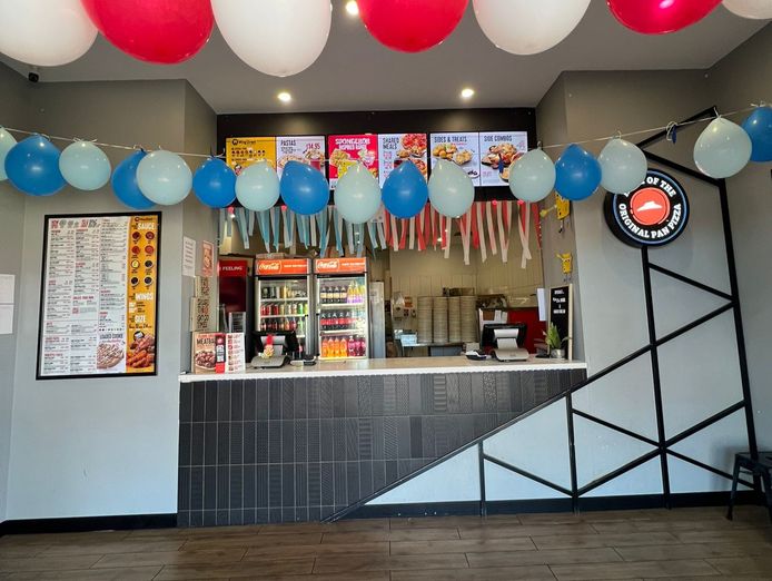 own-the-market-or-just-pizza-hut-the-lakes-2