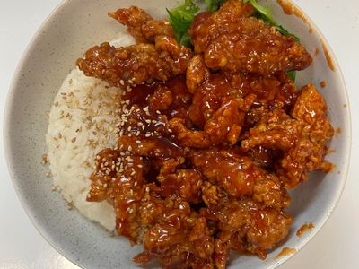 60-000-small-cafe-and-asian-fusion-restaurant-6