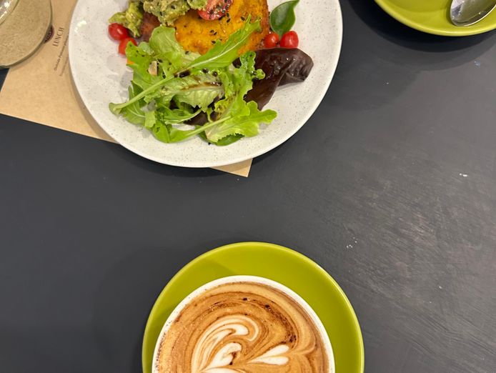 60-000-small-cafe-and-asian-fusion-restaurant-2
