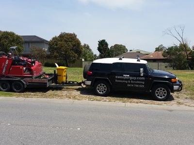 commercial-sweeping-and-scrubbing-6