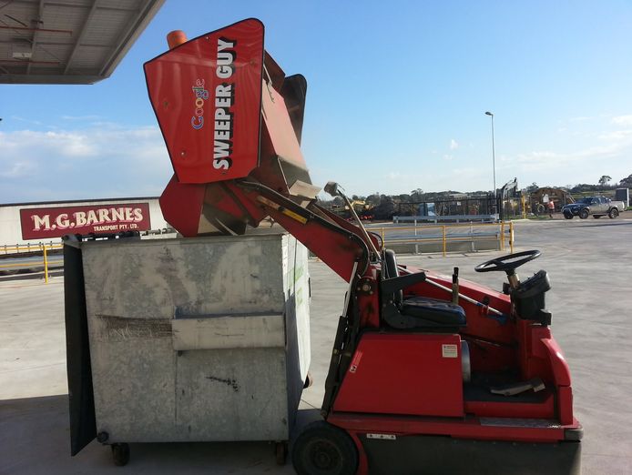 commercial-sweeping-and-scrubbing-4