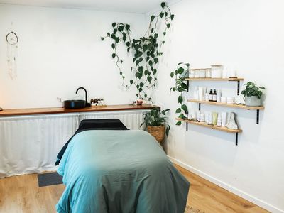 looking-for-a-sea-change-this-is-boutique-beauty-space-online-business-for-you-5