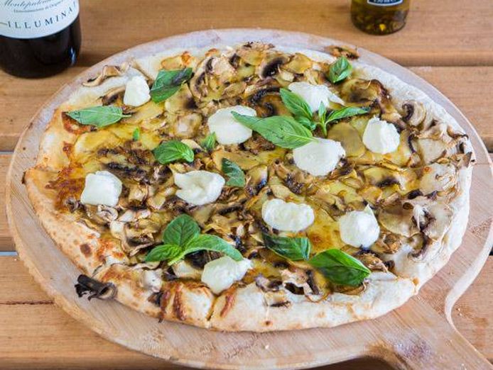 profitable-authentic-italian-pizza-store-prime-location-0
