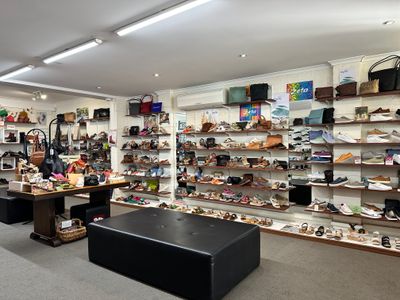 island-shoes-established-retail-footwear-business-in-prime-location-2
