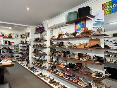 island-shoes-established-retail-footwear-business-in-prime-location-3