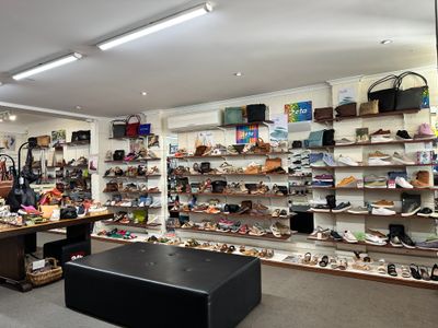 island-shoes-established-retail-footwear-business-in-prime-location-5