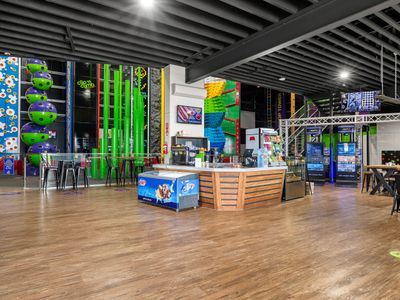 indoor-rock-climbing-activity-centre-business-for-sale-cowes-phillip-island-5