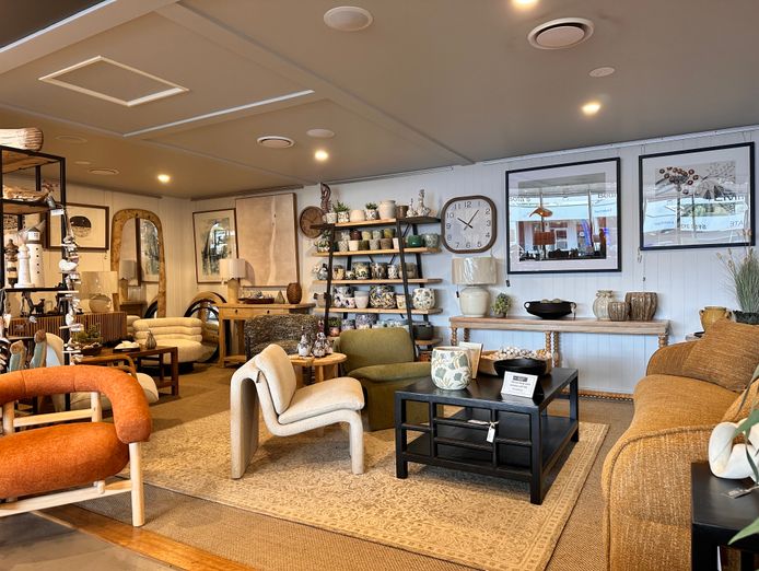 main-street-cowes-furniture-homewares-business-for-sale-3