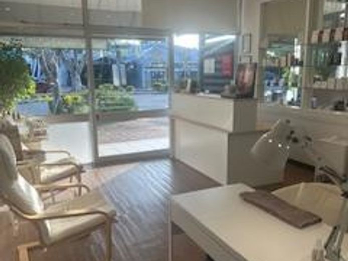 beauty-tanning-salon-for-sale-0