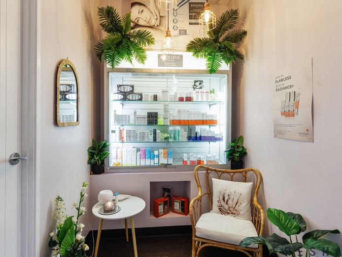 hair-salon-day-spa-south-brisbane-long-and-well-established-5