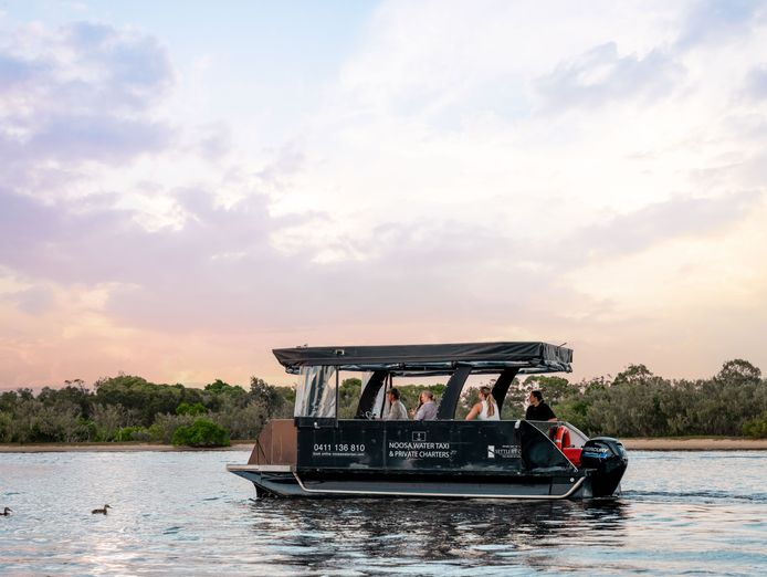 noosa-river-cruise-co-unique-cruise-business-gondola-cruises-water-taxi-6