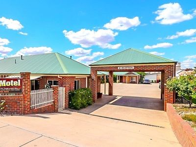 poachers-paradise-motel-rutherglen-vic-1p0523-1