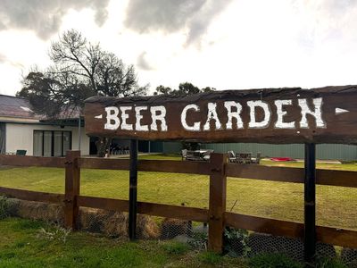freehold-blighty-hotel-nsw-1p0436-9