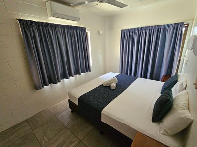 management-rights-sky-view-units-bowen-qld-1p0398-5