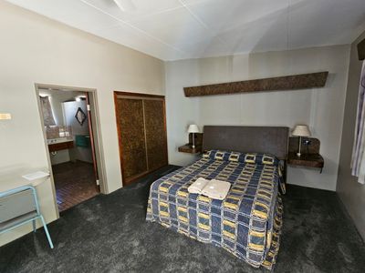freehold-chillagoe-tourist-village-qld-1p0290-5