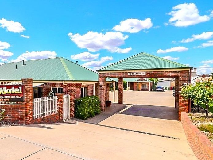 poachers-paradise-motel-rutherglen-vic-1p0523-1