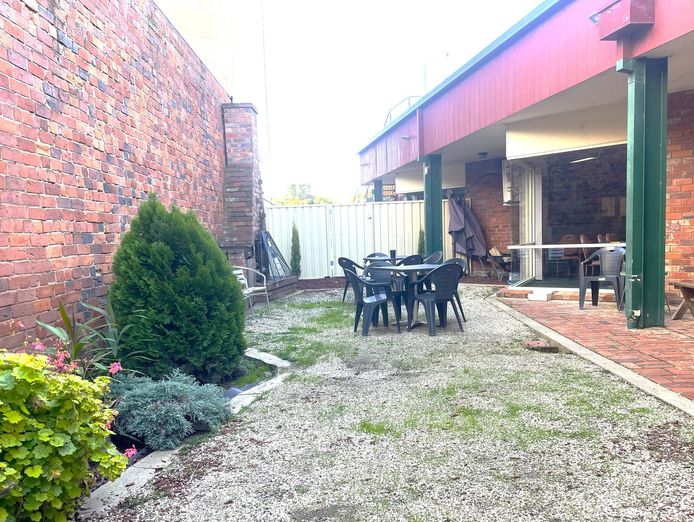 leasehold-royal-mail-hotel-mooroopna-vic-1p0268-9