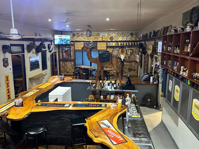 freehold-currajah-hotel-wangan-qld-1p0346-1
