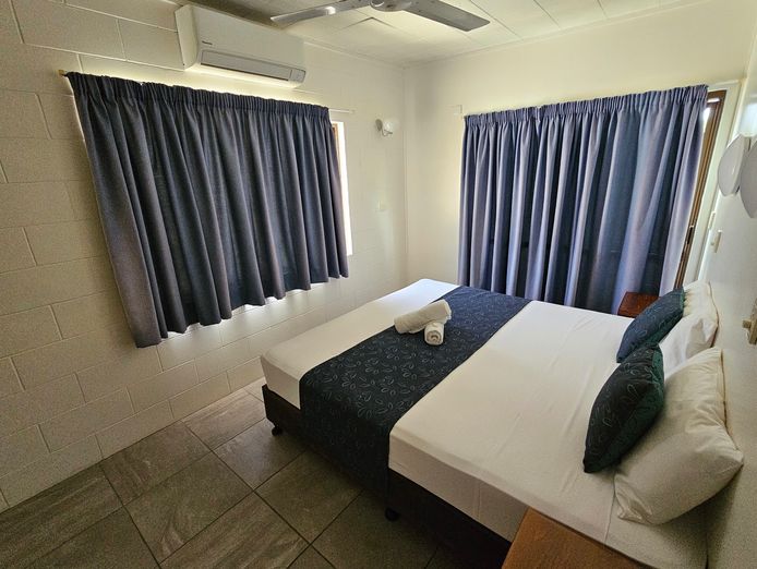 management-rights-sky-view-units-bowen-qld-1p0398-5