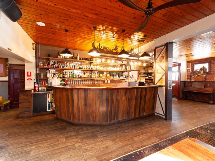 leasehold-star-hotel-yackandandah-vic-1p0500-5