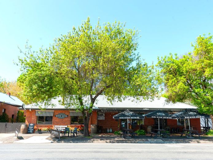 leasehold-moyhu-hotel-vic-1p0514-3