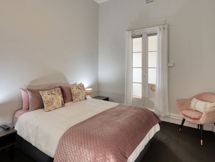 freehold-commercial-hotel-lockhart-nsw-1p0387-8