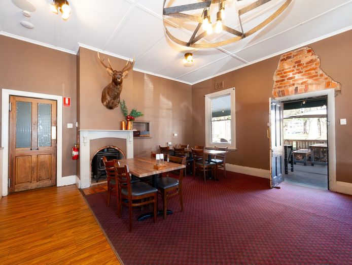 leasehold-star-hotel-yackandandah-vic-1p0500-2