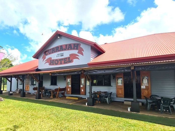 freehold-currajah-hotel-wangan-qld-1p0346-0
