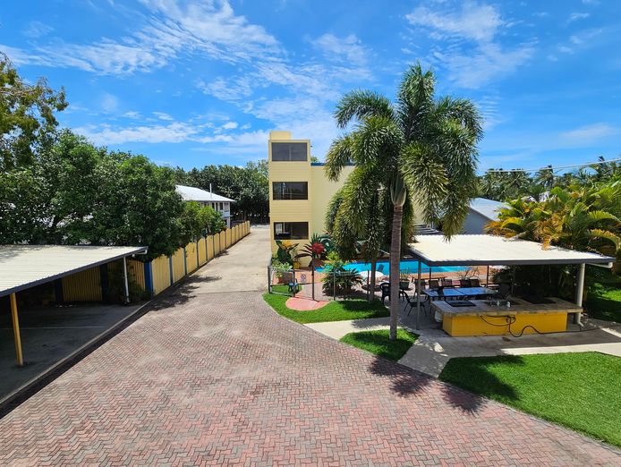 management-rights-sky-view-units-bowen-qld-1p0398-2