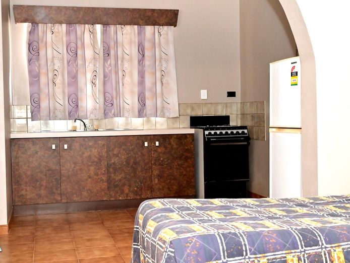 freehold-chillagoe-tourist-village-qld-1p0290-6