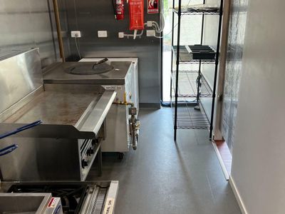 indian-restaurant-for-sale-growing-melton-corridor-low-rent-only-577-per-7