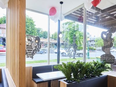 fully-licensed-restaurant-regional-victoria-high-profits-amp-prime-location-7