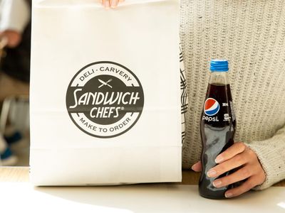 fully-managed-amp-profitable-sandwich-chefs-franchise-for-sale-major-shopping-ce-5
