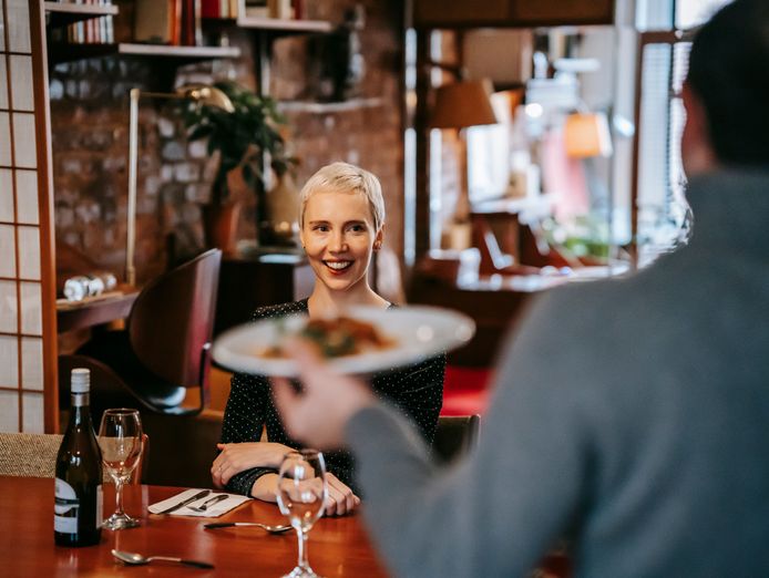 fully-licensed-bar-amp-restaurant-walking-distance-to-luna-park-next-to-major-4