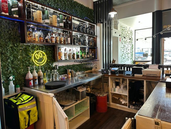 fully-licensed-indian-restaurant-for-sale-prime-ballarat-location-3
