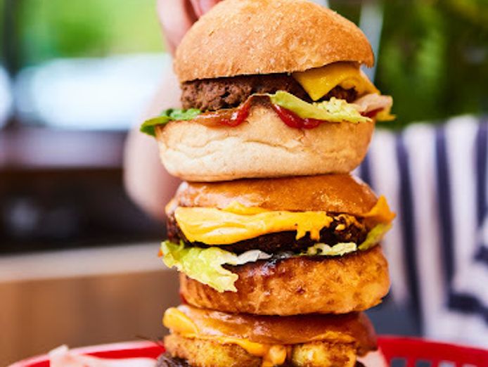 fully-licensed-restaurant-regional-victoria-high-profits-amp-prime-location-2