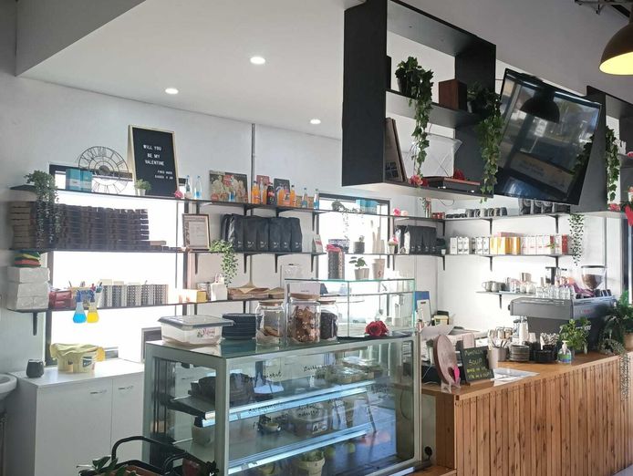 vibrant-local-cafe-west-footscray-0