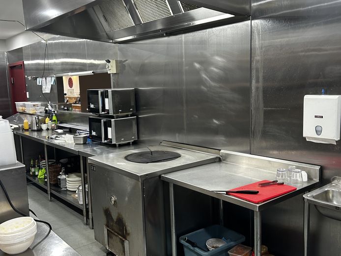 dream-venue-modern-150-seater-restaurant-for-sale-melbourne-north-west-6