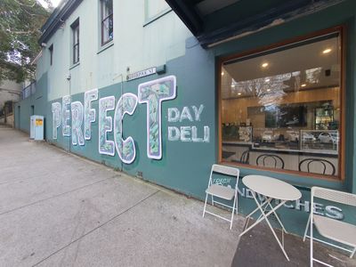 darlinghurst-cafe-for-sale-wiwo-liquor-license-low-rent-0