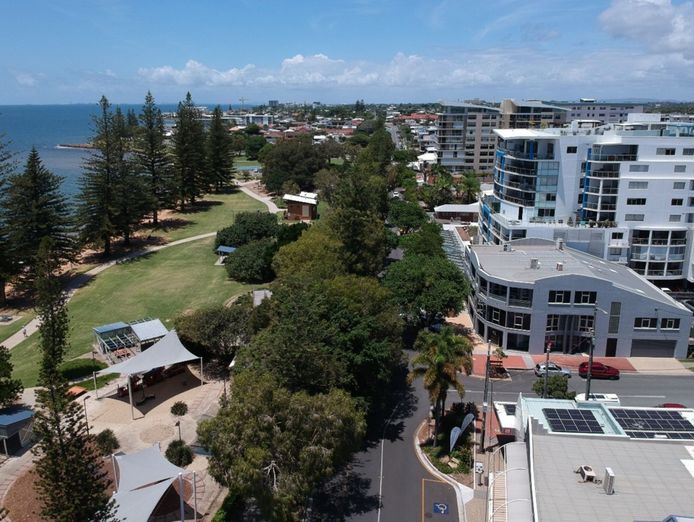 property-and-services-offices-business-scarborough-qld-4