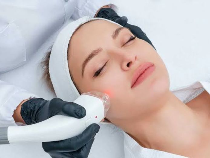 modern-inner-city-beauty-laser-clinic-premium-equipment-5-treatment-rooms-0