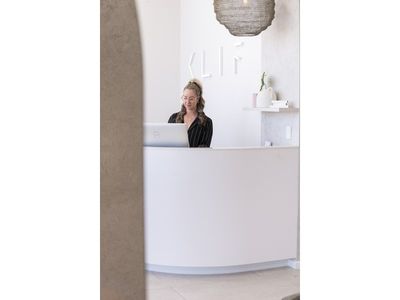 turnkey-waterfront-salon-beauty-fit-out-newport-marketplace-0