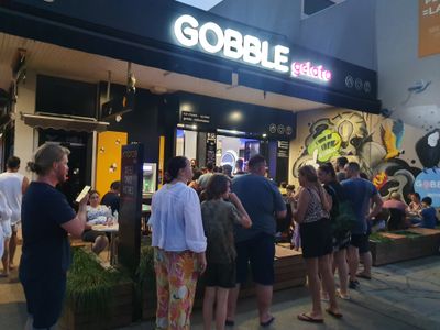 gelato-shop-by-the-bay-1