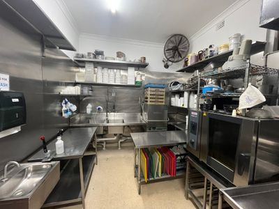 free-two-established-restaurants-for-sale-prime-coffs-harbour-jetty-strip-1