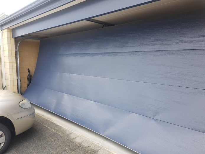 mobile-garage-door-repairs-servicing-3