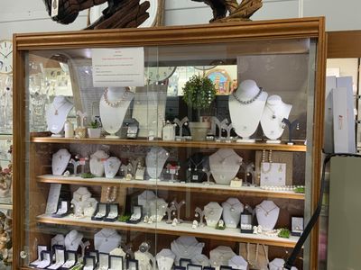 jewellery-gitftware-store-for-sale-5