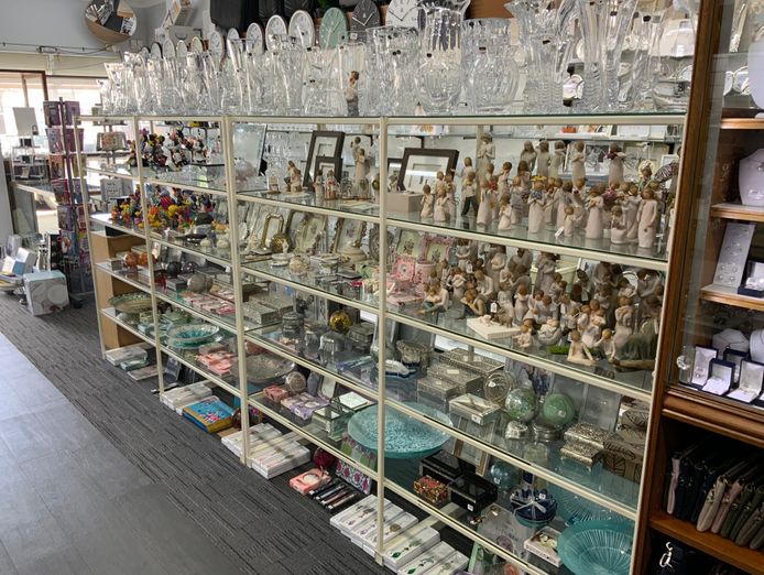jewellery-gitftware-store-for-sale-7
