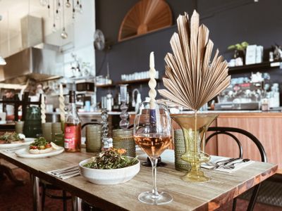favourite-small-cafe-in-town-4